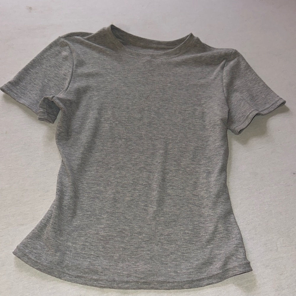 Womens Size Large Shirt.